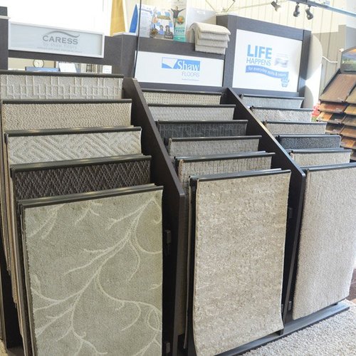 Traditional Floors' Showroom in Milan, IL